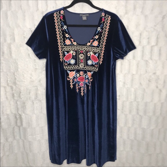 chelsea and theodore embroidered dress